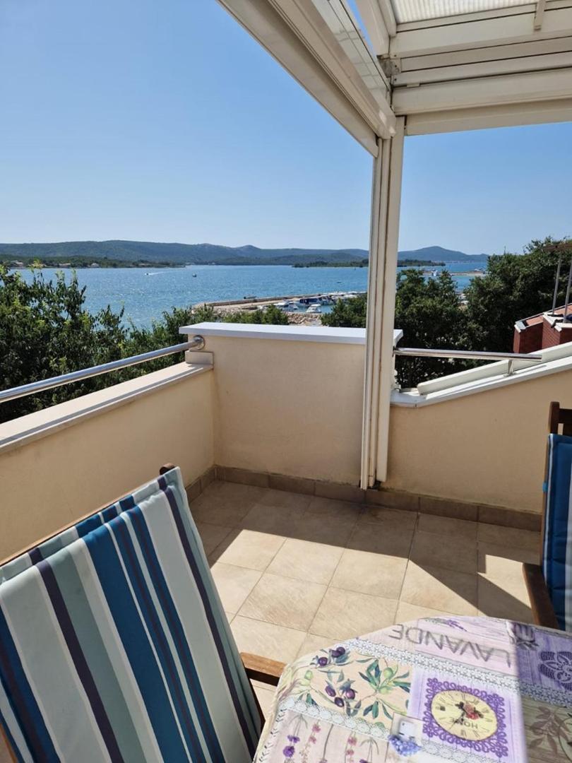 Seaside Apartments Turanj Εξωτερικό φωτογραφία