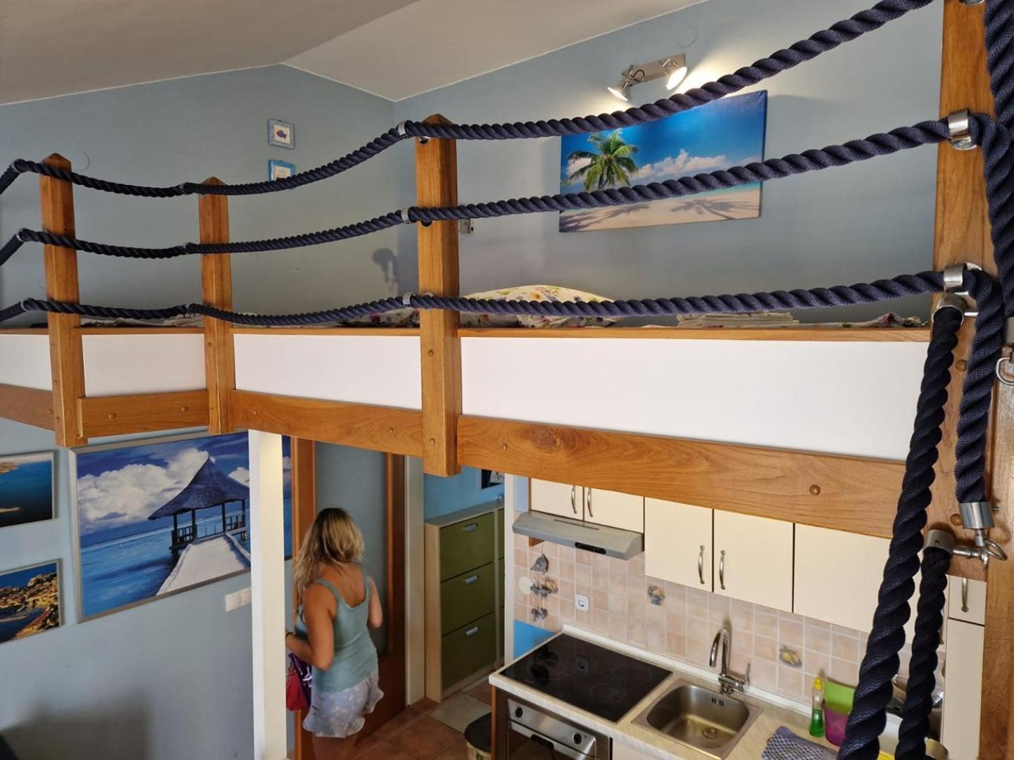 Seaside Apartments Turanj Εξωτερικό φωτογραφία